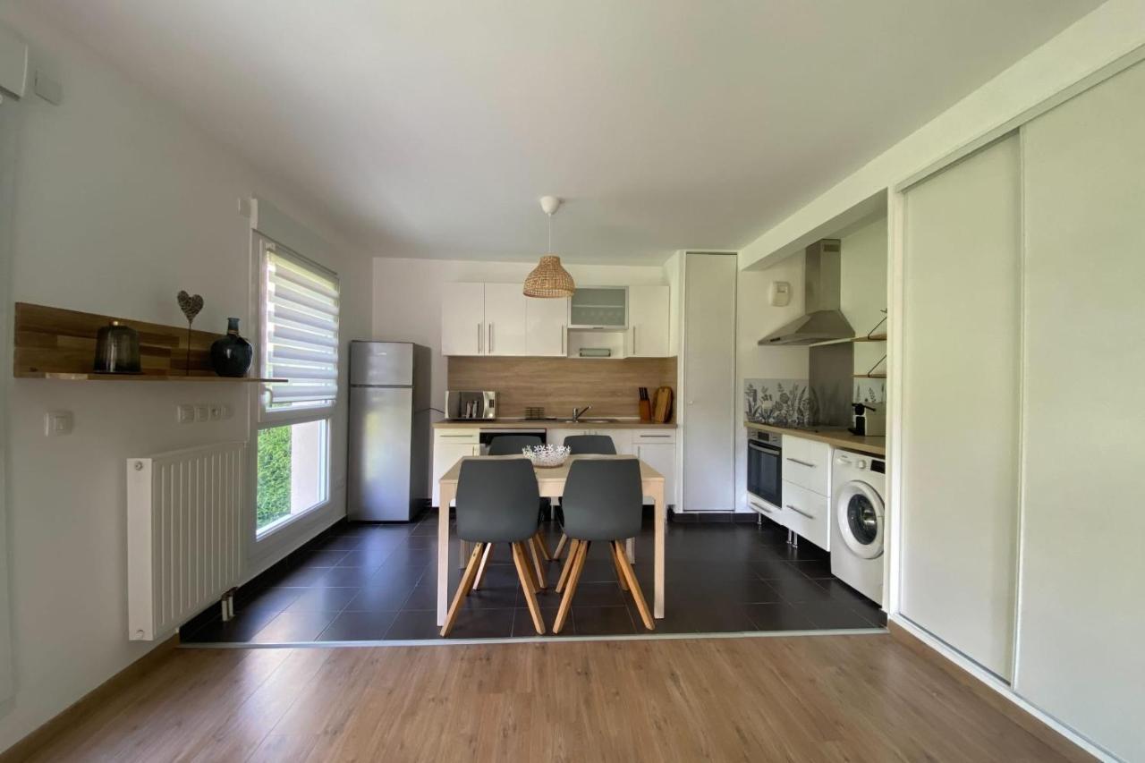 Spacious And Bright Nest In Hérouville-Saint-Clair Екстериор снимка